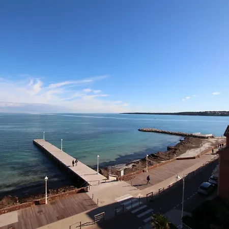 Apartman Palm - Beachfront *